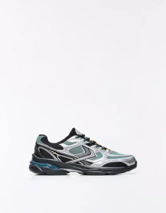 Asymmetrische Sport-Details – Sneaker