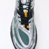 Asymmetrische Sport-Details – Sneaker Asymmetrische Sport-Details – Sneaker