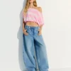Asymmetrischer gestreifter Pullover Asymmetrischer gestreifter Pullover