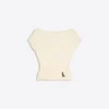 Asymmetrisches T-Shirt mit Gürtel Asymmetrisches T-Shirt mit Gürtel