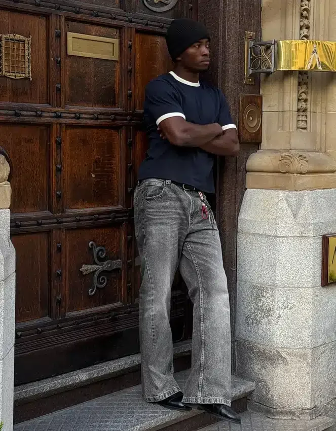Ausgestellte Baggy-Jeans Ausgestellte Baggy-Jeans