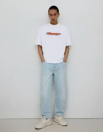 Baggy-Jeans mit Aufnäher