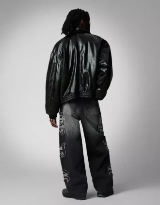 Baggy-Jeans mit Aufnäher – Jeans – Herren
