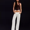 Baggy-Jeans mit niedriger Leibhöhe und Nieten – Hose