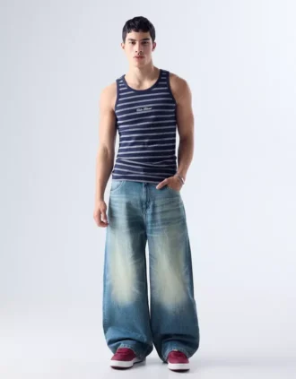 Baggy-Jeans mit Schnalle hinten – Jeans