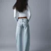 Baggy-Jeans mit Stern-Nieten – Hose Baggy-Jeans mit Stern-Nieten – Hose