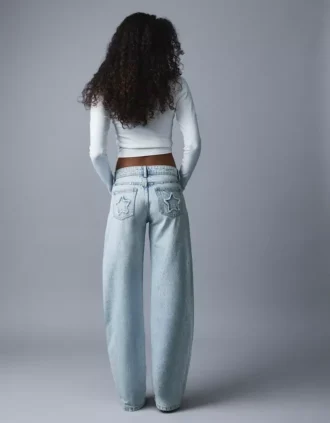 Baggy-Jeans mit Stern-Nieten – Hose
