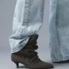 Baggy-Jeans mit Stern-Nieten – Hose Baggy-Jeans mit Stern-Nieten – Hose