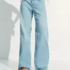 Baggy-Jeans mit Stern-Nieten – Hose