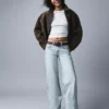 Baggy-Jeans mit Stern-Nieten – Hose Baggy-Jeans mit Stern-Nieten – Hose