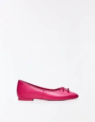 Ballerinas mit Schleife