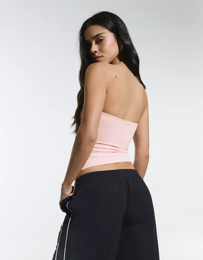 Bandeau-Top mit Rüschen – Kombinationserfolg % Bandeau-Top mit Rüschen – Kombinationserfolg %