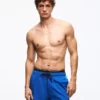 Bedruckte Badehose in Boxy-Fit-Passform mit doppeltem Bund – Accessoires