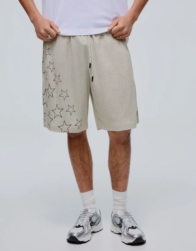 Bedruckte Bermudashorts aus Mesh Bedruckte Bermudashorts aus Mesh