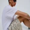 Bedruckte Bermudashorts aus Mesh Bedruckte Bermudashorts aus Mesh