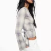 Bedruckte Crossover-Bluse Bedruckte Crossover-Bluse