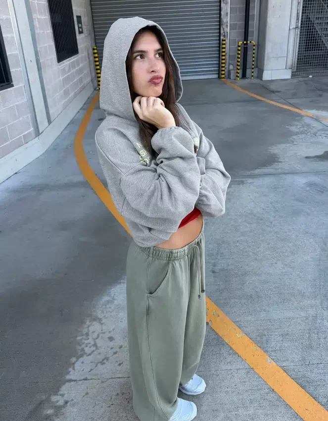 Plüsch-Hose mit Stoppern – #Bershkastyle – Damen Plüsch-Hose mit Stoppern – #Bershkastyle – Damen