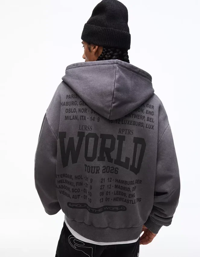Bedruckter Hoodie in Boxy-Fit-Passform – Sweatshirts und Hoodies Bedruckter Hoodie in Boxy-Fit-Passform – Sweatshirts und Hoodies