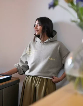 Bedruckter Hoodie – Sweatshirts und Hoodies