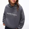 Bedrucktes Kapuzensweatshirt mit Kapuze – Tops und Bodys Bedrucktes Kapuzensweatshirt mit Kapuze – Tops und Bodys