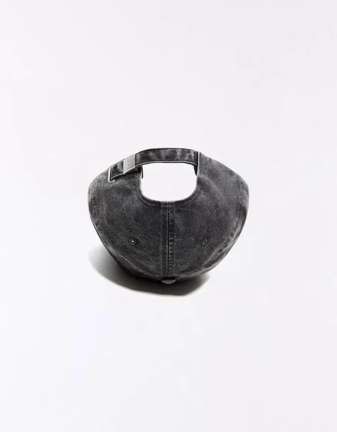 Bestickte Mütze – Accessoires Bestickte Mütze – Accessoires