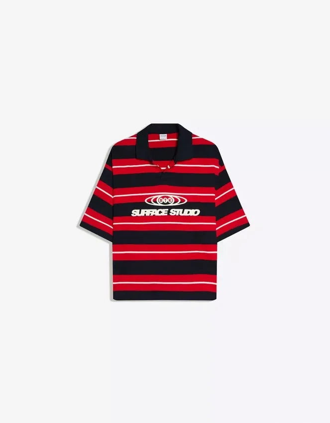 Besticktes gestreiftes Kurzarm-Poloshirt – T-Shirts und Poloshirts Besticktes gestreiftes Kurzarm-Poloshirt – T-Shirts und Poloshirts