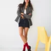 Blazer mit Abnähern am Rücken – Jacken und Trenchcoats Blazer mit Abnähern am Rücken – Jacken und Trenchcoats