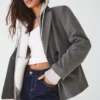 Blazer mit Abnähern am Rücken – Jacken und Trenchcoats Blazer mit Abnähern am Rücken – Jacken und Trenchcoats