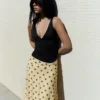 Bodysuit mit gerafften Trägern Bodysuit mit gerafften Trägern