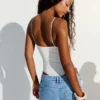 Bodysuit mit Trägern und Drapierung Bodysuit mit Trägern und Drapierung