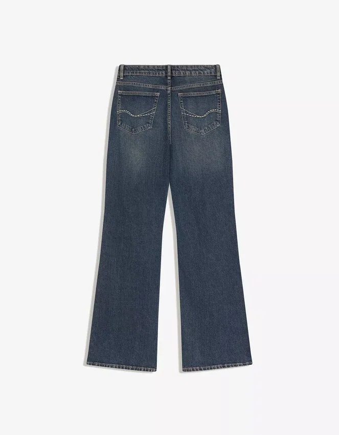 Bootcut-Jeans mit niedriger Leibhöhe Bootcut-Jeans mit niedriger Leibhöhe
