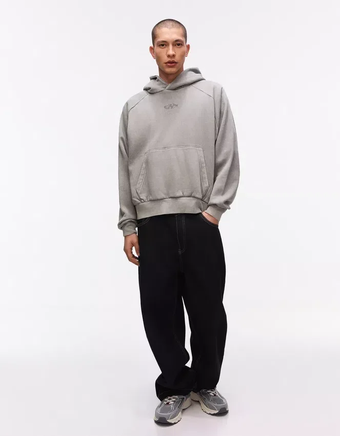 Boxy Fit Kapuzenpullover – Sweatshirts und Hoodies Boxy Fit Kapuzenpullover – Sweatshirts und Hoodies