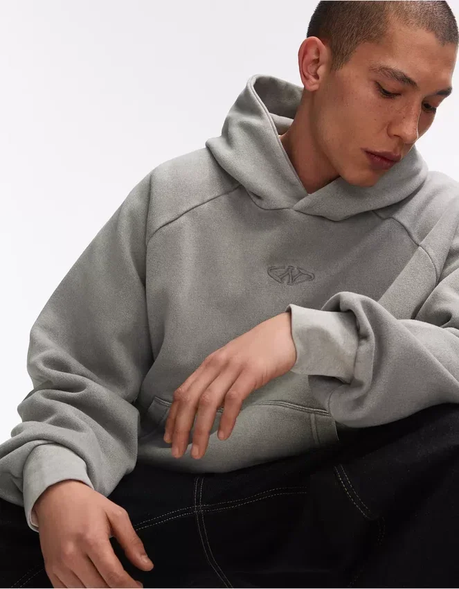 Boxy Fit Kapuzenpullover – Sweatshirts und Hoodies Boxy Fit Kapuzenpullover – Sweatshirts und Hoodies