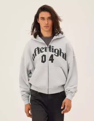 Boxy Fit Sweatshirt mit Reißverschluss und Aufdruck – Sweatshirts und Hoodies