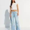 Boyfriend-Jeans mit niedriger Leibhöhe und Sternen Boyfriend-Jeans mit niedriger Leibhöhe und Sternen