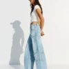 Boyfriend-Jeans mit niedriger Leibhöhe und Sternen Boyfriend-Jeans mit niedriger Leibhöhe und Sternen
