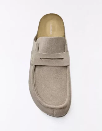 Clog mit Masken-Detail