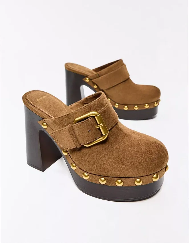 Clog mit Schnalle Clog mit Schnalle