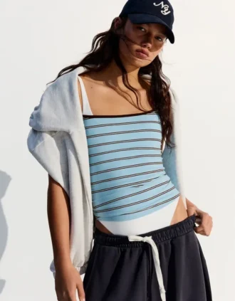 Contrast Striped Strappy Top – Combo Wins %