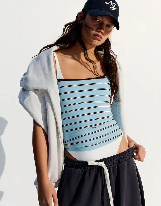 Contrast Striped Strappy Top – Combo Wins % Contrast Striped Strappy Top – Combo Wins %