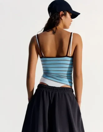 Contrast Striped Strappy Top – Combo Wins %