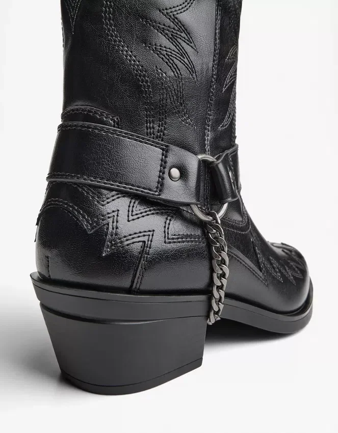 Cowboy-Stiefel mit Kettenverzierung – Stiefeletten – Herren Cowboy-Stiefel mit Kettenverzierung – Stiefeletten – Herren