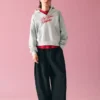 Cropped-Hoodie im Washed-Look – Sweatshirts und Hoodies Cropped-Hoodie im Washed-Look – Sweatshirts und Hoodies