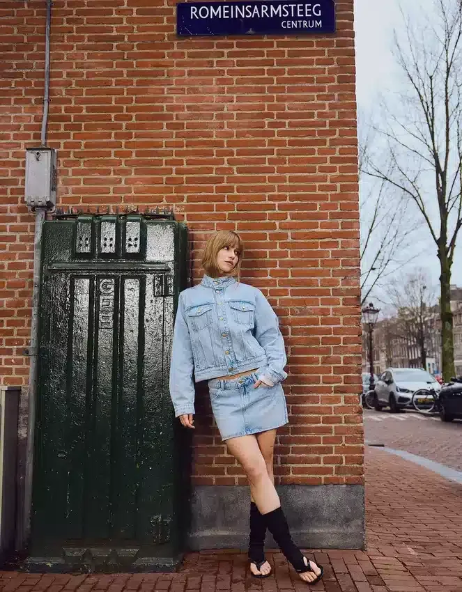 Denim-Jacke – Jacken und Trenchcoats Denim-Jacke – Jacken und Trenchcoats
