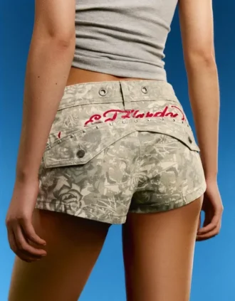 Ed Hardy X Bershka Bestickte Shorts – Damen