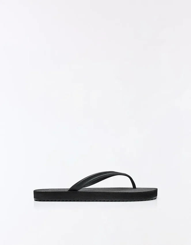 Einfache Zehensandalen Einfache Zehensandalen