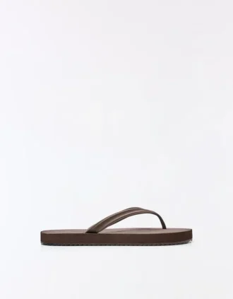 Einfache Zehensandalen