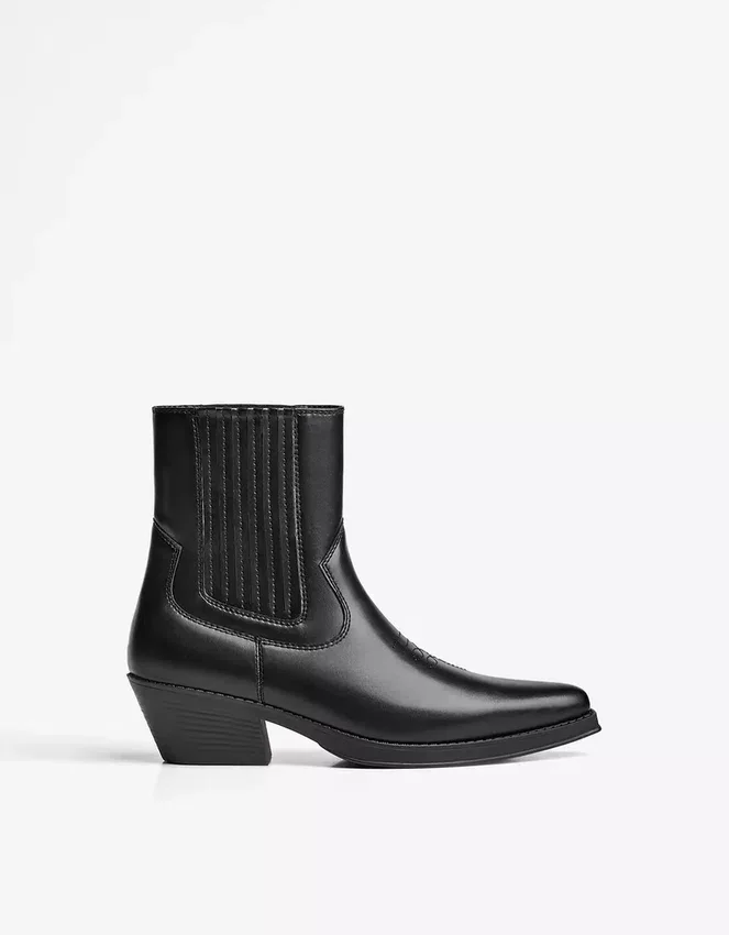 Elastische Cowboy-Stiefeletten – Stiefeletten Elastische Cowboy-Stiefeletten – Stiefeletten