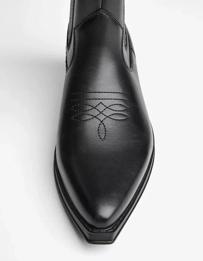 Elastische Cowboy-Stiefeletten – Stiefeletten Elastische Cowboy-Stiefeletten – Stiefeletten