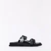 Flache Sandalen mit Schnalle Flache Sandalen mit Schnalle
